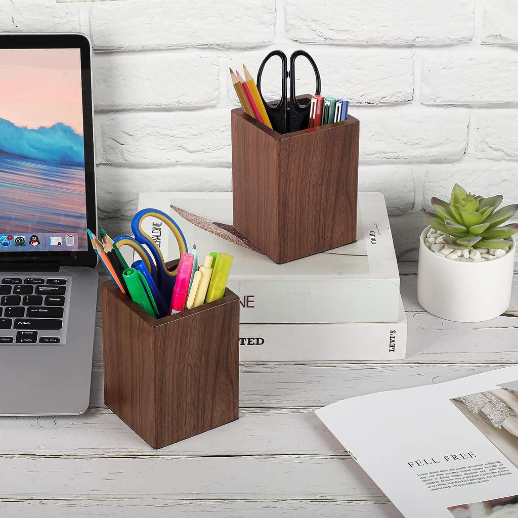Ergora Quill — Walnut Pen Holder
